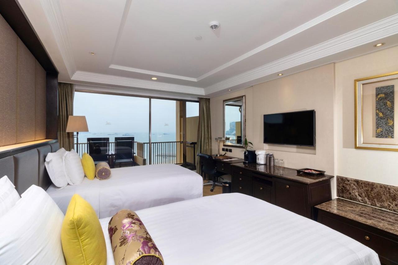 Dusit Thani Патая Екстериор снимка Deluxe Ocean View
